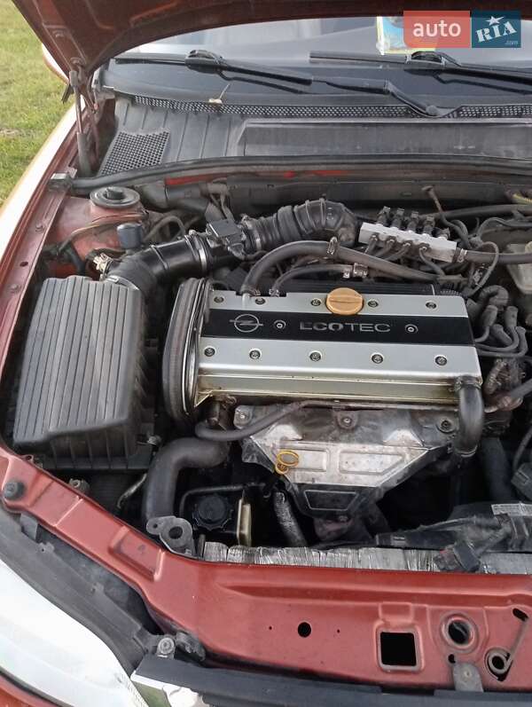 Седан Opel Vectra 1998 в Ровно