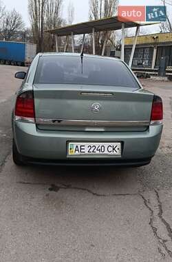 Седан Opel Vectra 2004 в Дніпрі