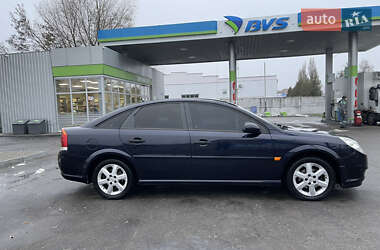 Лифтбек Opel Vectra 2006 в Лубнах