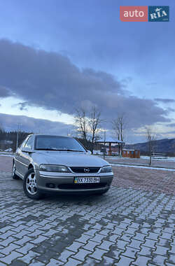 Лифтбек Opel Vectra 1999 в 