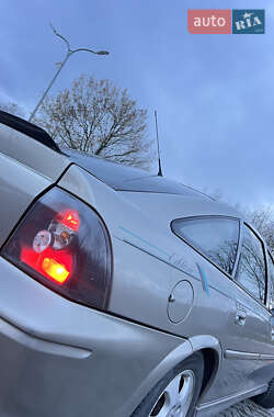 Лифтбек Opel Vectra 1999 в 