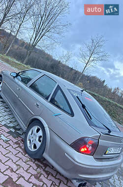 Лифтбек Opel Vectra 1999 в 