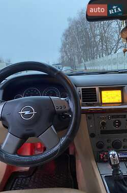 Седан Opel Vectra 2004 в 