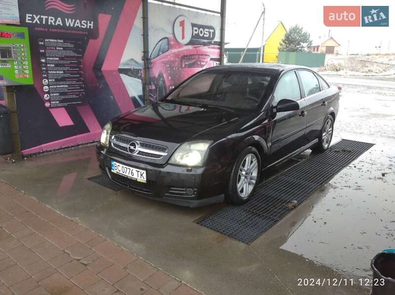 Седан Opel Vectra 2004 в Мостиске