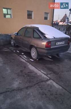 Ліфтбек Opel Vectra 1993 в Львові