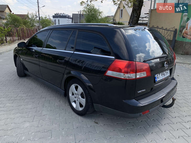 Универсал Opel Vectra 2006 в Трускавце
