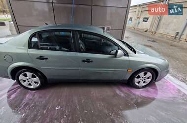 Седан Opel Vectra 2003 в Буче