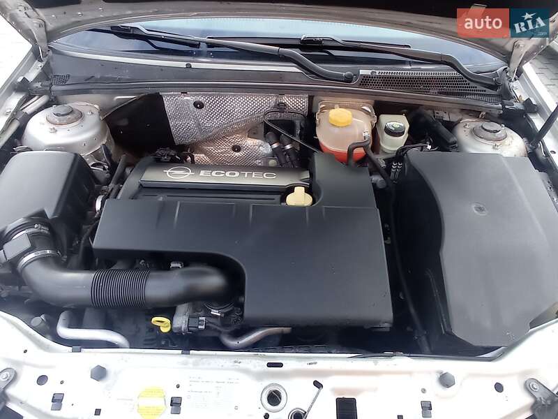 Универсал Opel Vectra 2005 в Львове