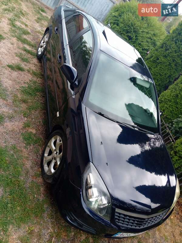 Седан Opel Vectra 2006 в Королеві