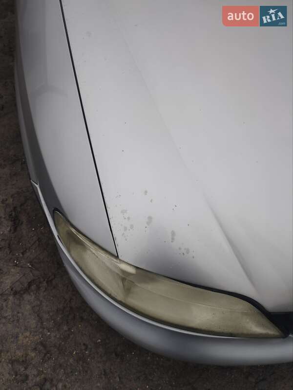 Седан Opel Vectra 1997 в Березнеговатом