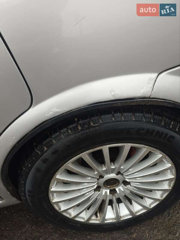 Седан Opel Vectra 1997 в Березнеговатом