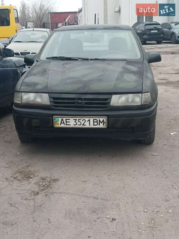 Седан Opel Vectra 1993 в Днепре