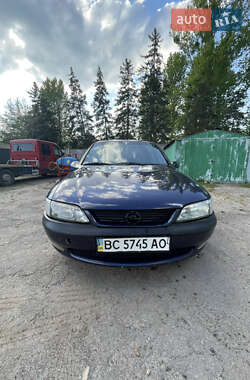 Седан Opel Vectra 1998 в Львове