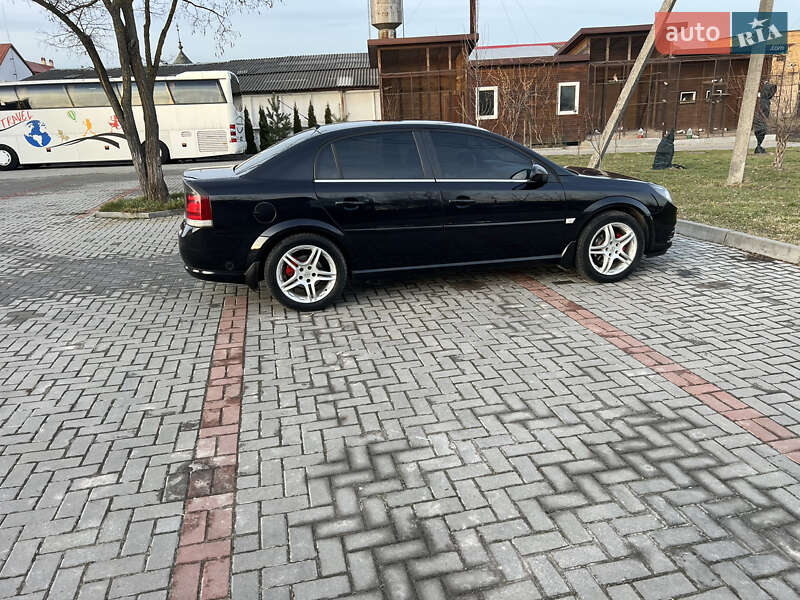 Седан Opel Vectra 2008 в Золочеві