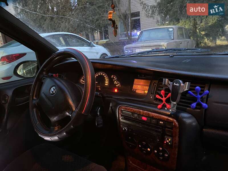 Седан Opel Vectra 1998 в Виннице