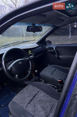 Лифтбек Opel Vectra 1996 в 