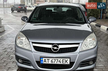 Лифтбек Opel Vectra 2006 в Надворной