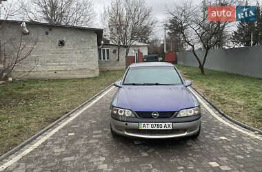 Седан Opel Vectra 1997 в Чернівцях