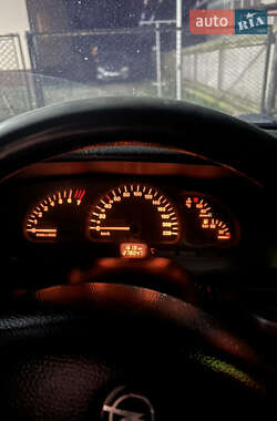 Седан Opel Vectra 1998 в 