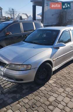 Седан Opel Vectra 2000 в Кицмани