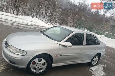 Седан Opel Vectra 2000 в Львові