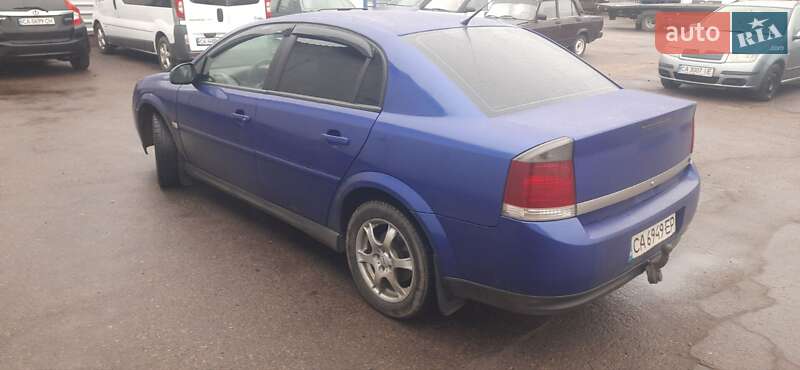 Седан Opel Vectra 2004 в Черкасах