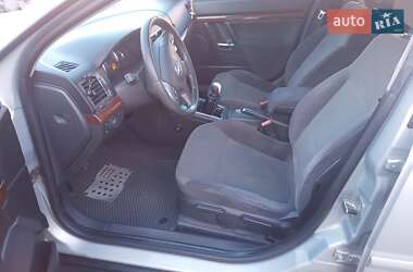 Седан Opel Vectra 2005 в 