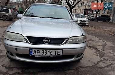 Лифтбек Opel Vectra 2000 в Запорожье