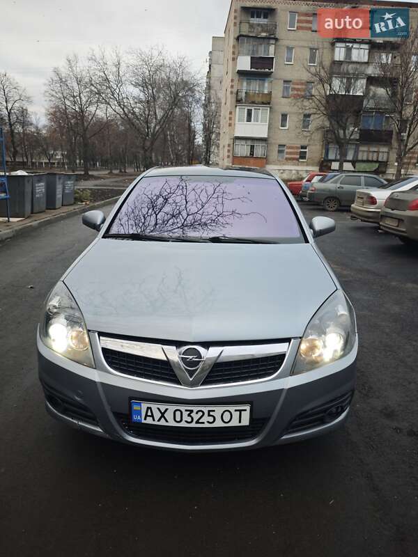 Седан Opel Vectra 2007 в Первомайске