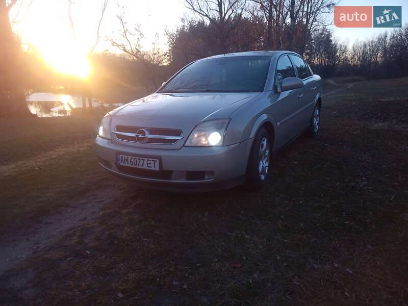 Седан Opel Vectra 2005 в Малине