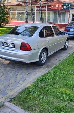 Седан Opel Vectra 2001 в 