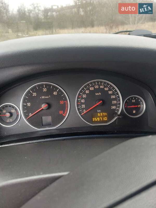 Універсал Opel Vectra 2004 в Миколаєві