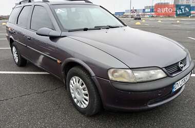 Универсал Opel Vectra 1996 в 