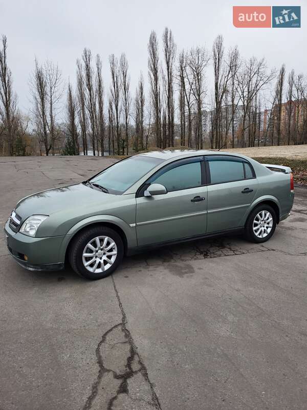 Седан Opel Vectra 2004 в 