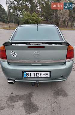 Седан Opel Vectra 2004 в Горішніх Плавнях