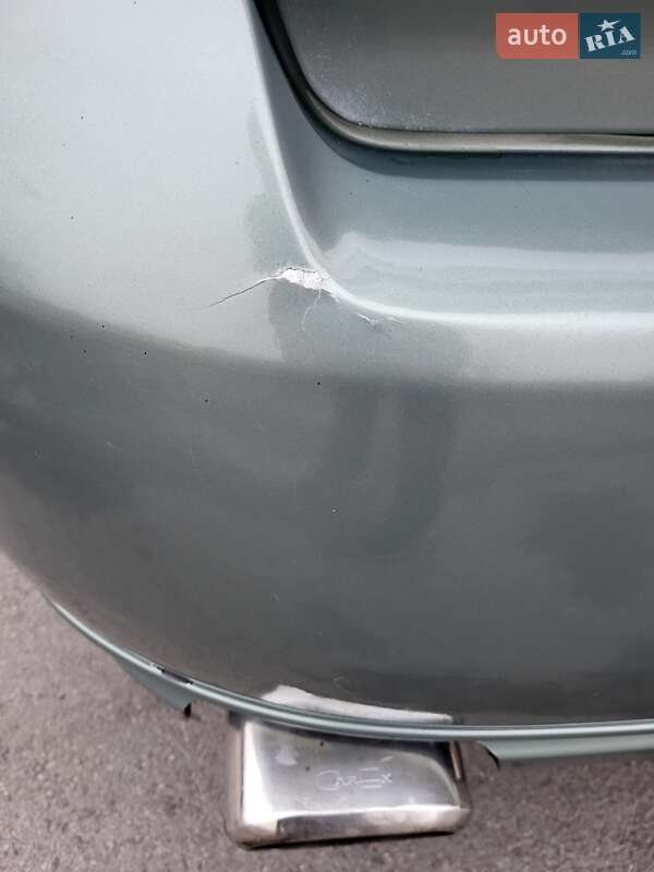 Седан Opel Vectra 2004 в Горишних Плавнях