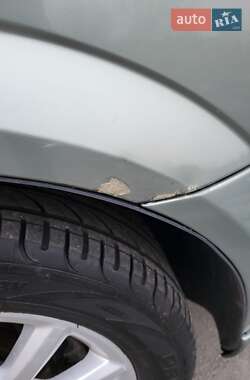 Седан Opel Vectra 2004 в Горішніх Плавнях