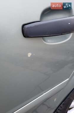 Седан Opel Vectra 2004 в Горішніх Плавнях