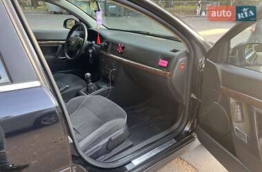 Седан Opel Vectra 2002 в 