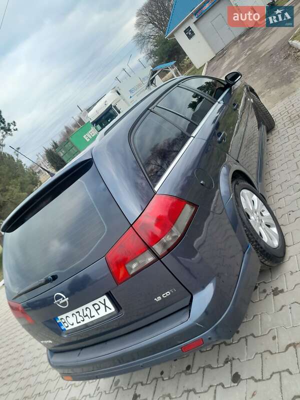 Универсал Opel Vectra 2008 в Мостиске