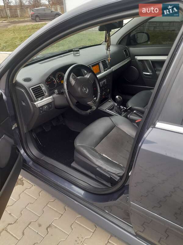 Универсал Opel Vectra 2008 в Мостиске