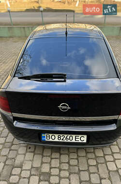 Лифтбек Opel Vectra 2003 в 