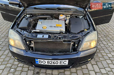 Лифтбек Opel Vectra 2003 в 