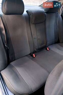 Седан Opel Vectra 2003 в 