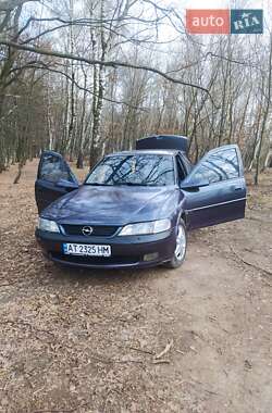 Седан Opel Vectra 1996 в Коломиї