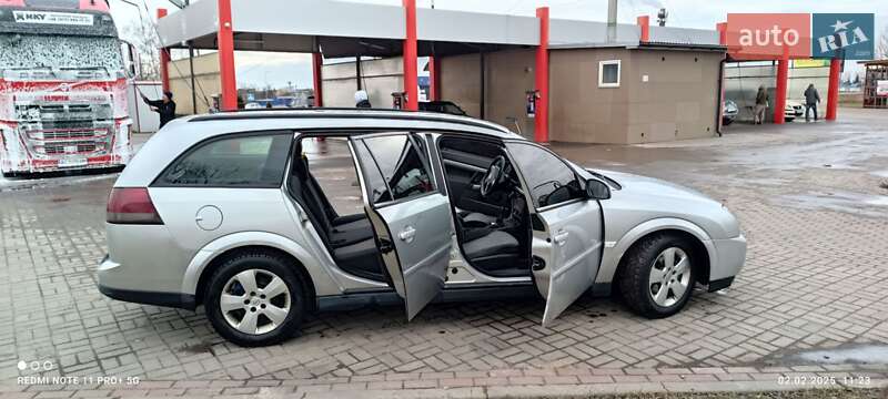 Універсал Opel Vectra 2003 в Нововолинську