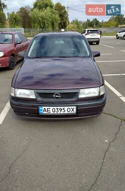 Седан Opel Vectra 1994 в Днепре