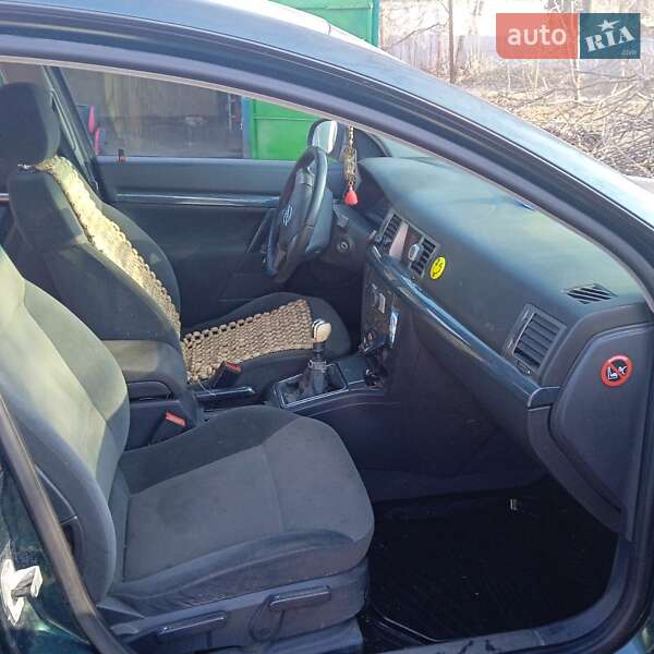 Универсал Opel Vectra 2004 в Литине