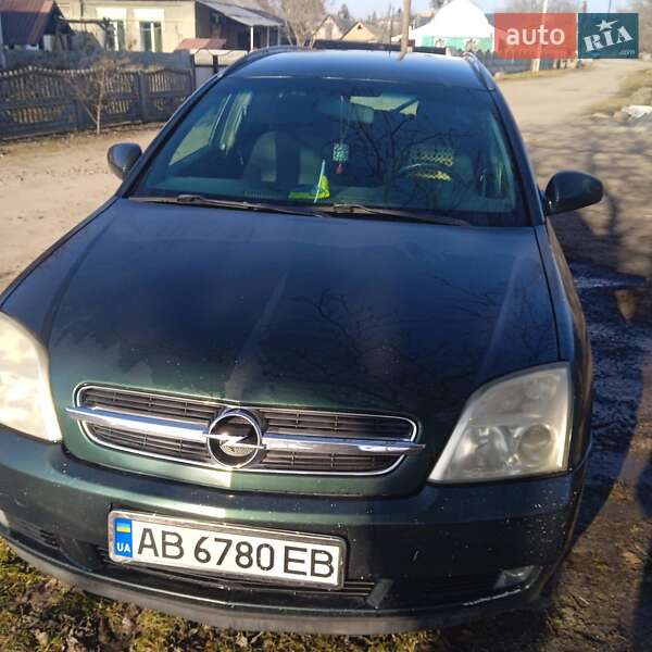 Универсал Opel Vectra 2004 в Литине