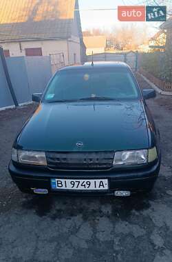 Лифтбек Opel Vectra 1990 в Лубнах